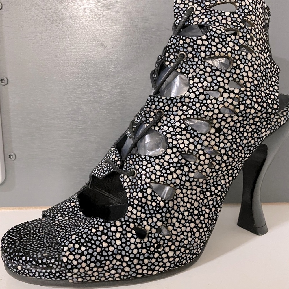 Fluevog open-toe lace up platform shoe